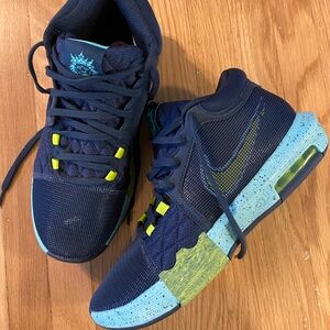 NEW Nike LeBron Witness 8 Armory Navy Green Frost